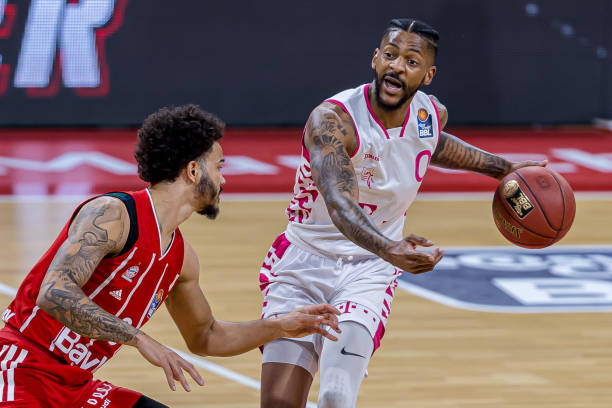 以进步为目 以进步为目