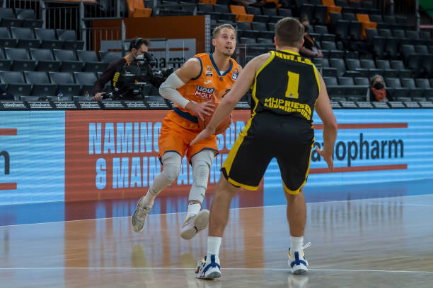 但飞燕诺通 但飞燕诺通